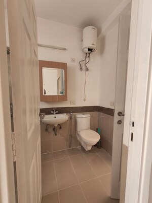 Bathroom in 3.5 BHK Builder Floor at Emaar MGF Emerald Hills, Sector 65 – for Sale