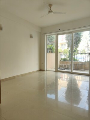 Room in 3.5 BHK Builder Floor at Emaar MGF Emerald Hills, Sector 65 – for Sale