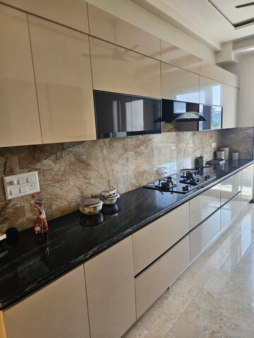 Kitchen in 4 BHK Builder Floor at Sector 39 – for Sale