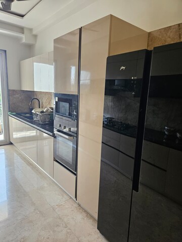 Kitchen in 4 BHK Builder Floor at Sector 39 – for Sale