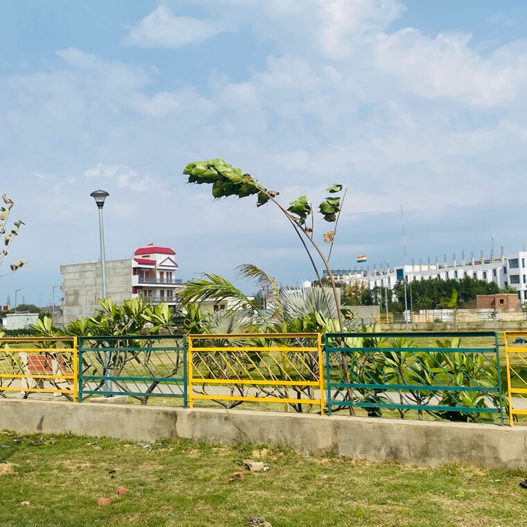 Garden, gmada-eco-city  100 Sq.Yd. Plot In Mullanpur Chandigarh 8422706