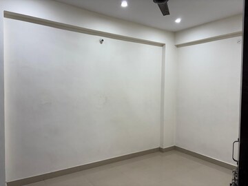 Room in 2 BHK Builder Floor at Sector 11 – for Rent