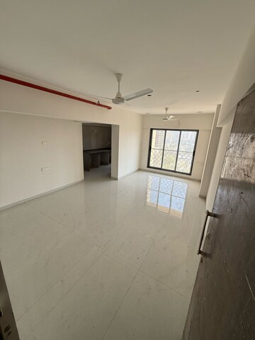 Room in 2 BHK Apartment at UK Iridium, Kandivali East – for Rent