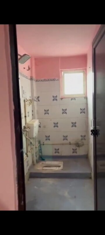 Bathroom in 1 BHK Apartment at Vaishali Sector 2 – for Sale