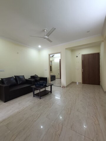 Living Room in 2 BHK Builder Floor at Greenwood City, Sector 40 – for Rent