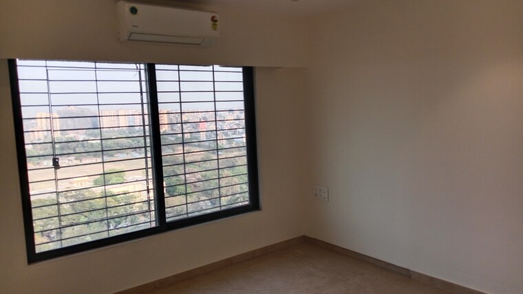 Room, dn nagar 2 Bedroom 675 Sq.Ft. Apartment In Dn Nagar Mumbai 8422775