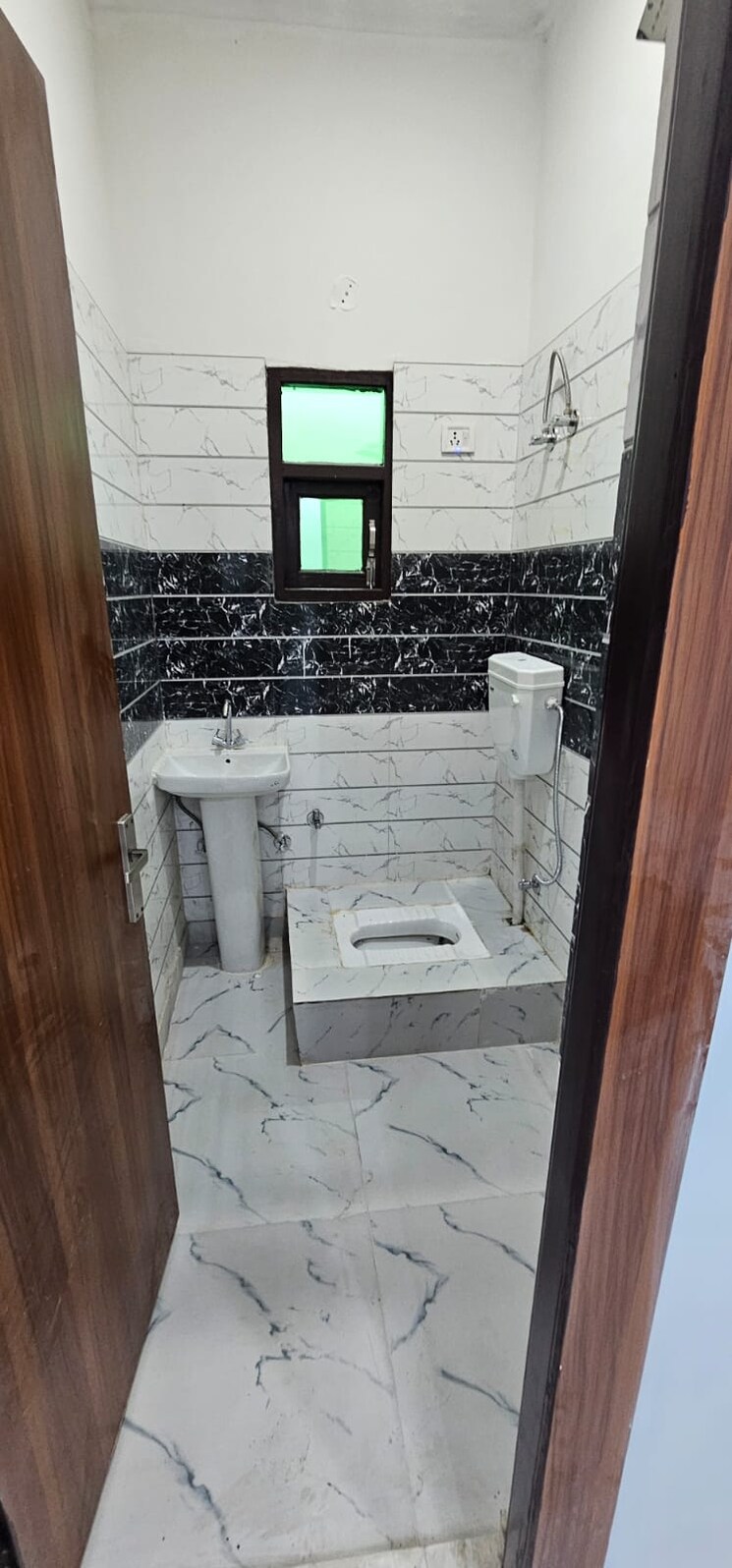 Bathroom, sector 10 greater noida 3 Bedroom 1695 Sq.Ft. Villa In Sector 10 Greater Noida Greater Noida 8422779