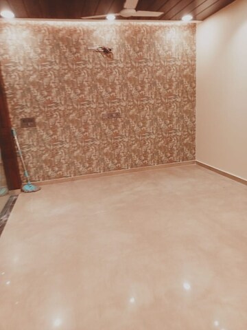 Room in 3 BHK Builder Floor at Kohli One Malibu Town, Sector 47 – for Rent