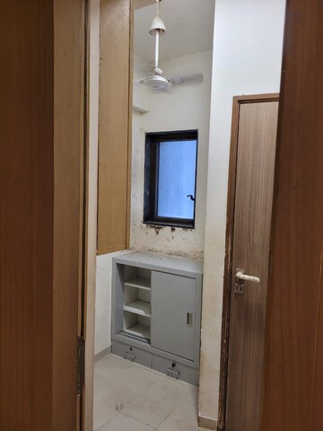 Bathroom in 4 BHK Apartment at Lodha Trump Tower, Worli – for Rent