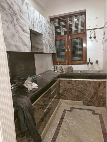 Kitchen in 2 BHK Builder Floor at Eldeco Ananda, Sector 48 – for Rent