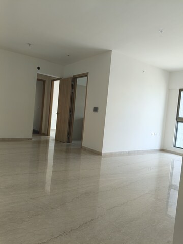 Room in 2 BHK Apartment at Rajesh Raj Infinia, Malad West – for Rent