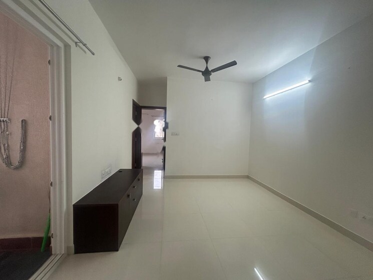 Living Room, prestige-primrose-hills-phase-ii 1 Bedroom 400 Sq.Ft. Apartment In Banashankari 6th Stage Bangalore 8422953