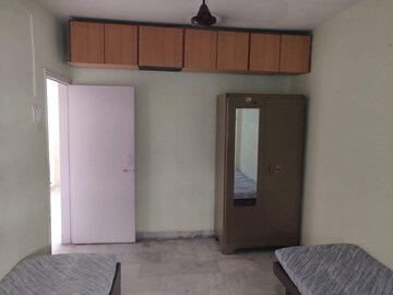 Room in 2 BHK Apartment at Sector 3 Charkop – for Rent