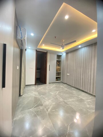 Bedroom in 4 BHK Builder Floor at Sector 11 Dwarka – for Rent