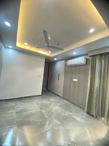 Bedroom in 4 BHK Builder Floor at Sector 11 Dwarka – for Rent