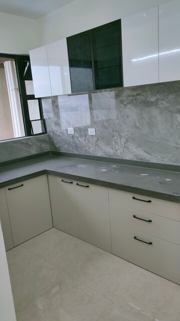 2 BHK Apartment For Rent in Dosti Eastern Bay, Wadala