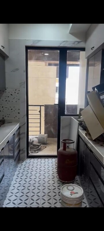 2 BHK Apartment For Rent in Risland The Icon, Dhokali