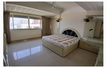 Bedroom in 3 BHK Apartment at Cuffe Parade – for Rent