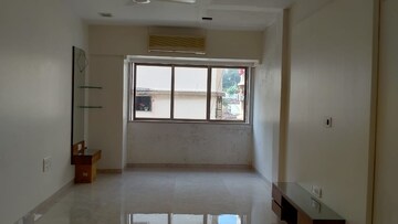 Room in 2 BHK Apartment at Talmaki Wadi – for Rent