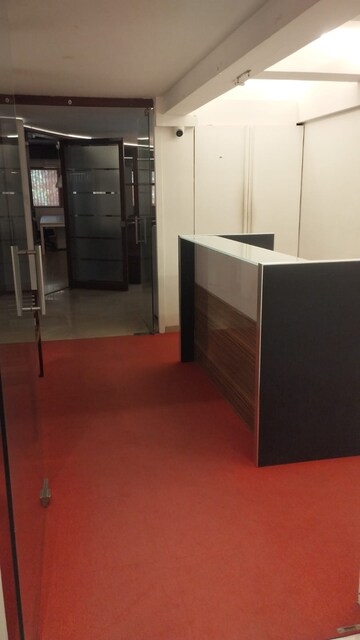 Room in  Office Space at Malad East – for Rent