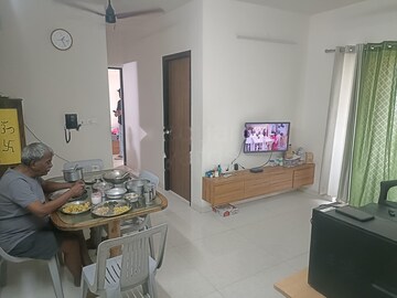 Lift in 3 BHK Apartment at Runwal Eirene, Balkum Pada – for Rent