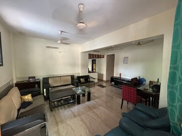 Room in  Pg at Dadar West – for Rent