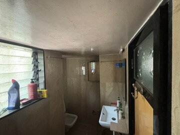 Room in  Pg at Dadar West – for Rent