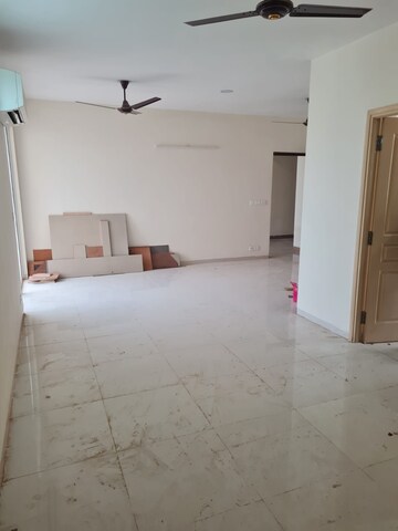 Room in 2 BHK Apartment at Raheja Vedaanta, Sector 108 – for Rent