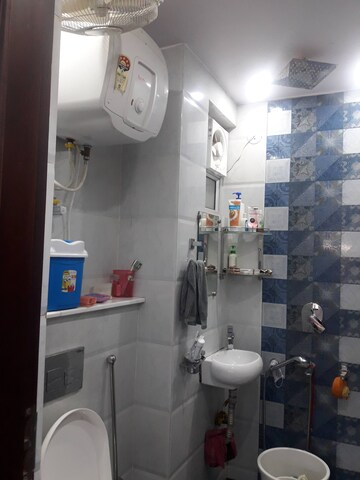 Bathroom in 3 BHK Builder Floor at Rohini Sector 8 – for Rent