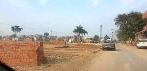  Plot – Exterior View View at Dlf Industrial Area - for Sale