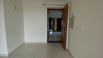 Room in 3 BHK Apartment at Allwin El Spazia, Sanauli – for Rent
