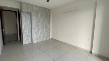 Room in 3 BHK Apartment at Allwin El Spazia, Sanauli – for Rent