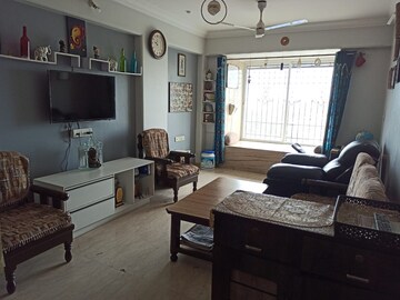 Living Room in 2 BHK Apartment at Kukreja Residency CHSL, Chembur – for Rent