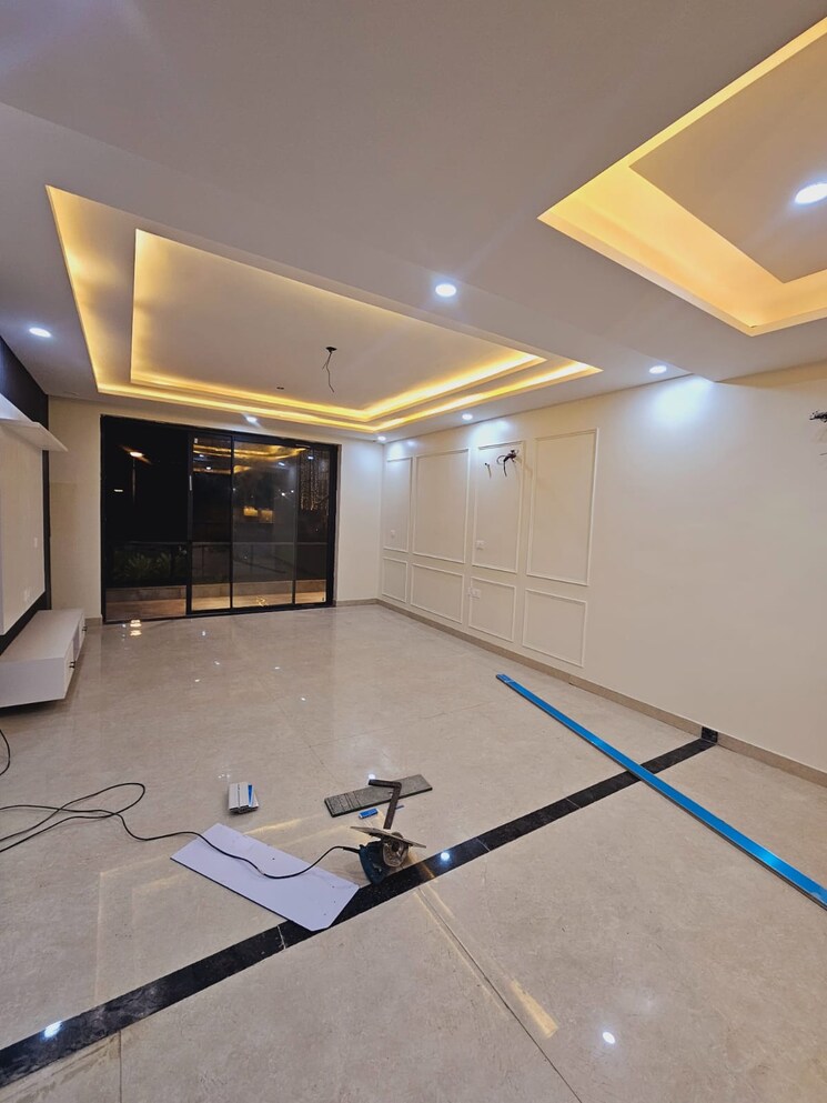 Gym, vatika-city 4 Bedroom 285 Sq.Yd. Builder Floor In Sector 49 Gurgaon 8423758