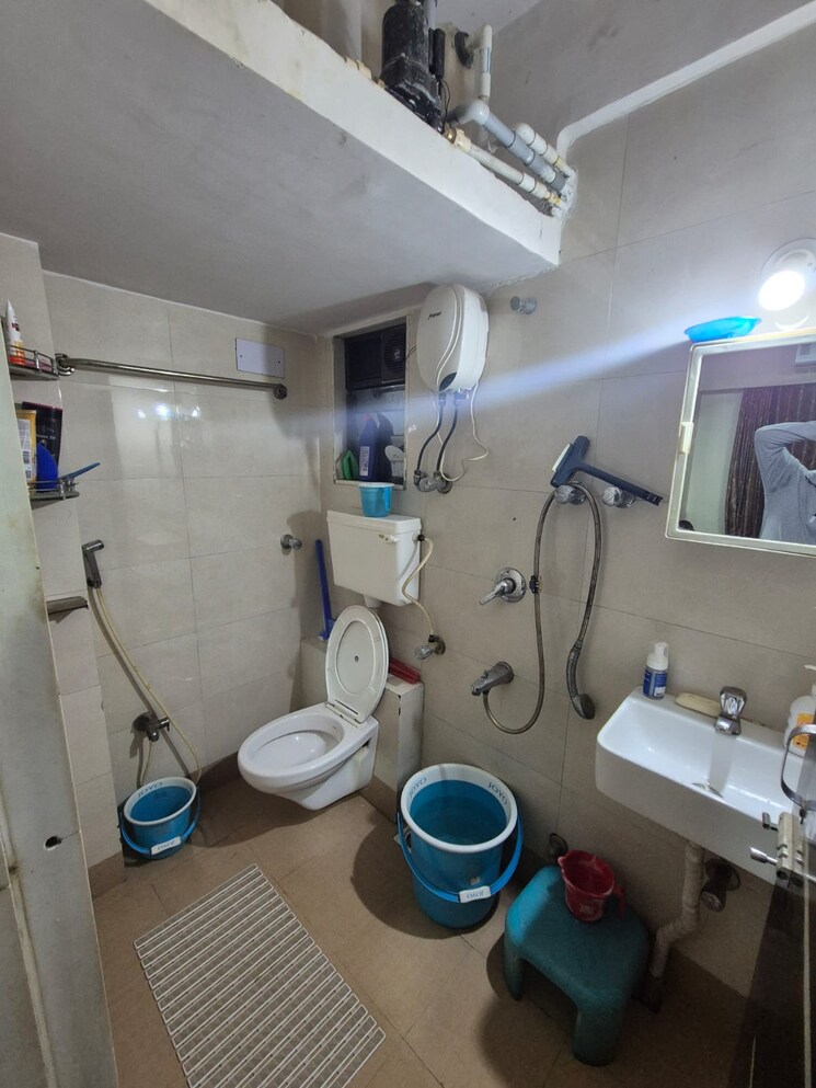 Bathroom, pnk-winstone 1 Bedroom 650 Sq.Ft. Apartment In Mira Road Thane 8423777
