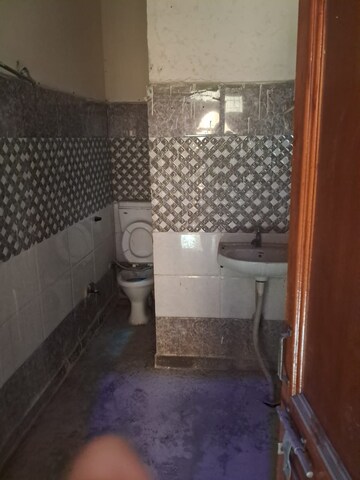 Bathroom in 2 BHK Apartment at Supertech Czar Suites, Omicron I Greater Noida – for Sale