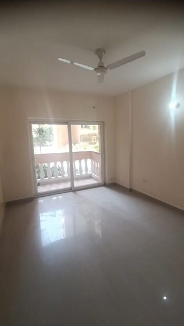Room in 3 BHK Apartment at Nimbus The Hyde park, Sector 78 – for Sale