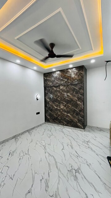 Bedroom in 4 BHK Builder Floor at Sector 49 – for Sale