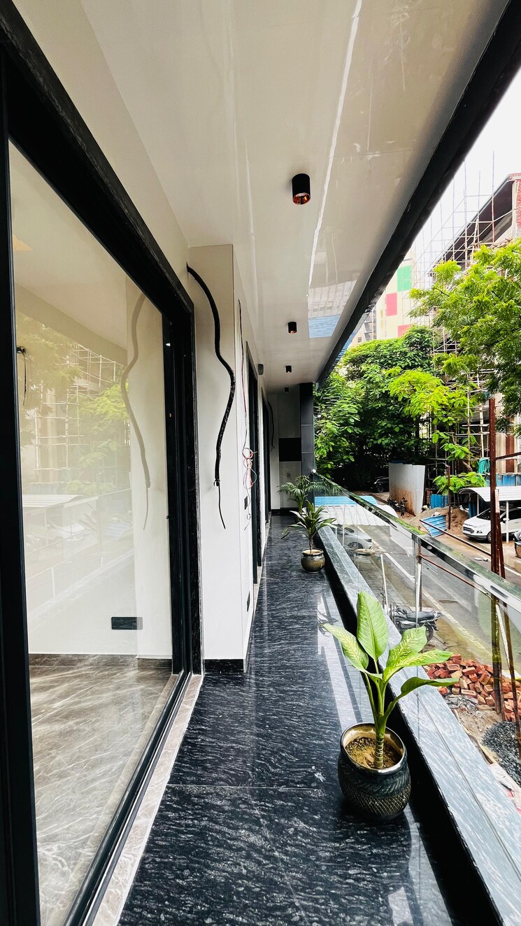 Balcony, sector 49 4 Bedroom 275 Sq.Yd. Builder Floor In Sector 49 Gurgaon 8423900