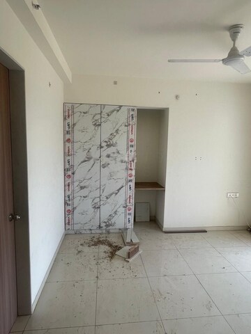 Room in 3 BHK Apartment at Godrej Emerald, Ghodbunder Road – for Rent