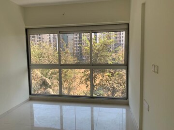 Room in 2 BHK Apartment at Godrej Central, Chembur – for Rent
