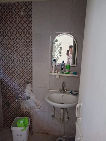 Bathroom in 2 BHK Independent House at Sector 40 – for Rent