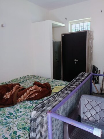 Bedroom in 2 BHK Independent House at Sector 40 – for Rent