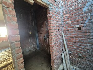 Bathroom in 3 BHK Villa at Gomti Nagar – for Sale