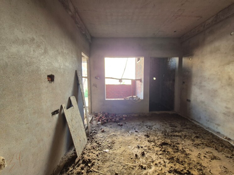 Room, gomti nagar 3 Bedroom 1250 Sq.Ft. Villa In Gomti Nagar Lucknow 8424010