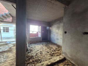 Room in 3 BHK Villa at Gomti Nagar – for Sale