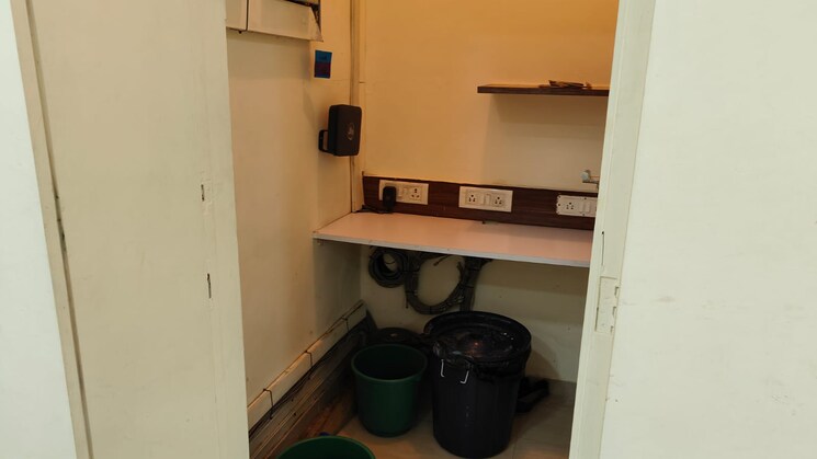 Kitchen, express-zone Commercial Office Space 937 Sq.Ft. In Malad East Mumbai 8424143