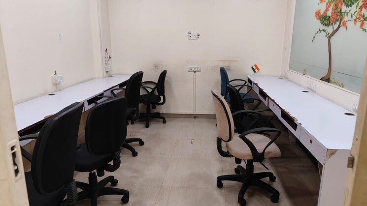 Gym, express-zone Commercial Office Space 937 Sq.Ft. In Malad East Mumbai 8424143