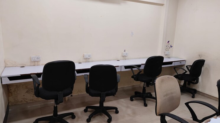 Team Area, express-zone Commercial Office Space 937 Sq.Ft. In Malad East Mumbai 8424143