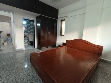 Room in 3 BHK Apartment at Jalvayu Vihar Powai, Powai – for Rent